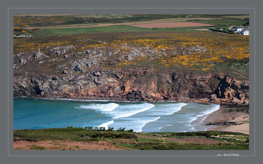 Hotel De La Baie Des Trepasses Plogoff Buitenkant foto